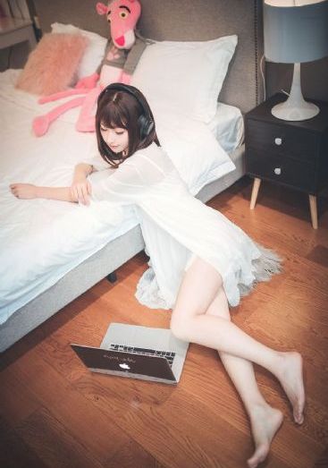 裙子下面的野兽